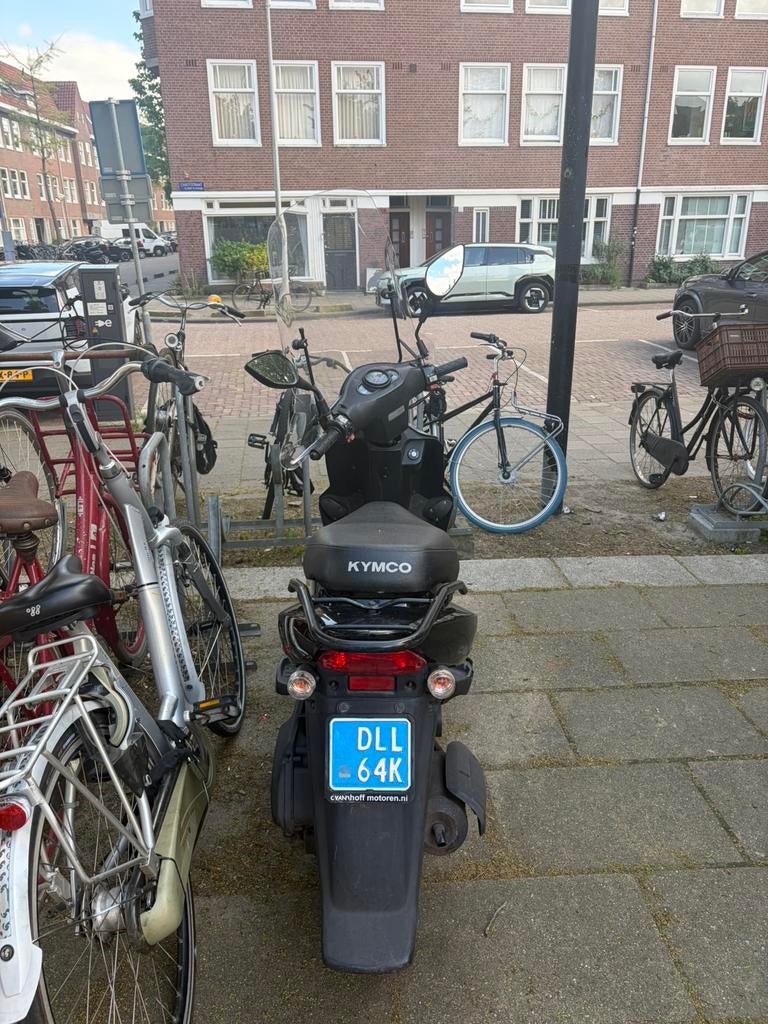Kymco agility 50 2017 (Moet zsm weg), Fietsen en Brommers, Snorfietsen en Snorscooters, Ophalen, Gebruikt, Kymco, Benzine