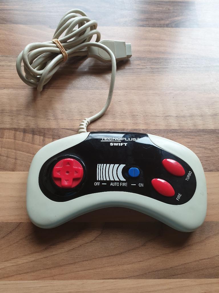 Vintage controller technoplus tp200 voor amiga of atari, Computers en Software, Verzenden, Zo goed als nieuw