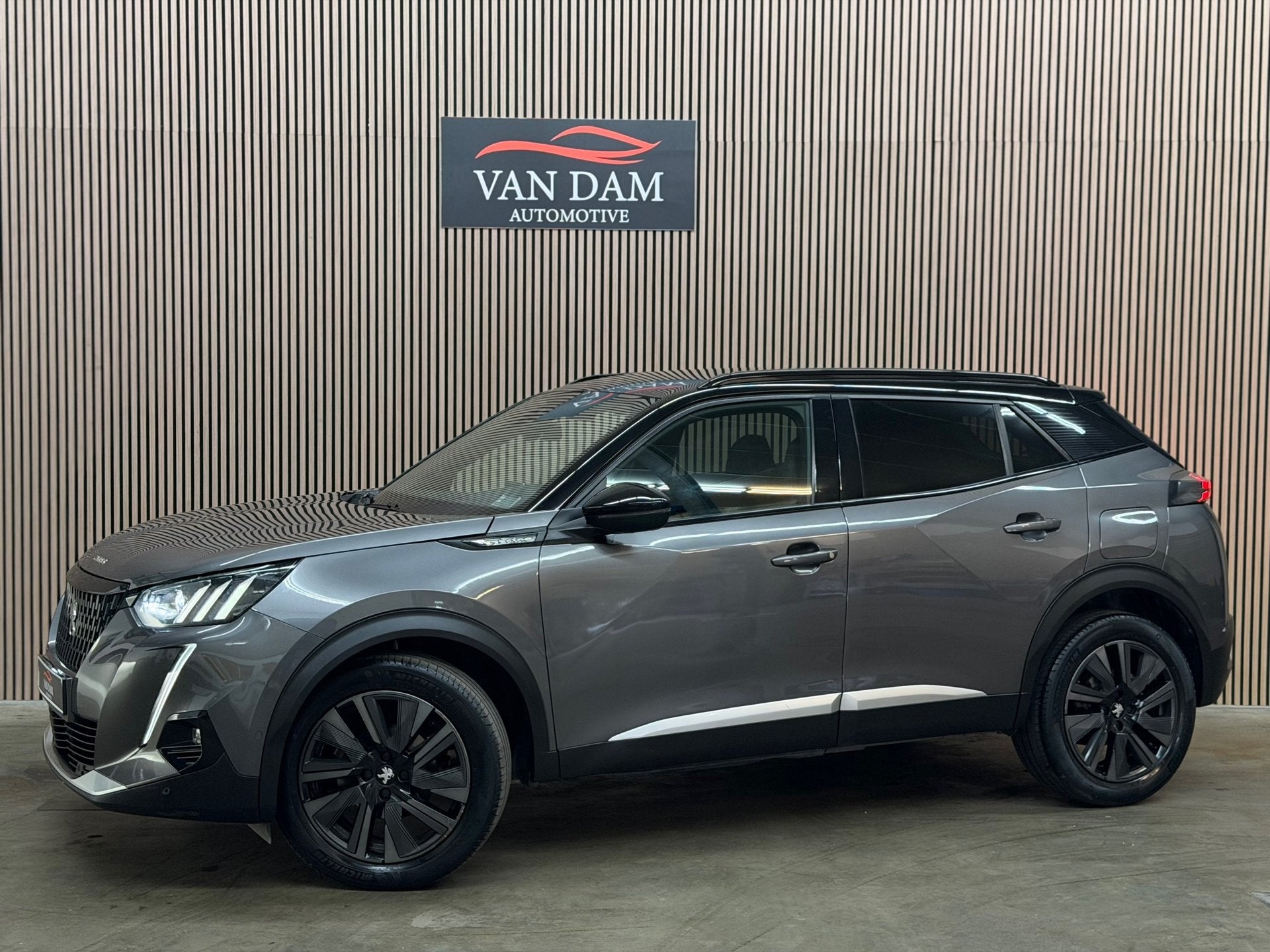 Peugeot 2008 1.2 PureTech GT-Line 2020 LED CAMERA LEDER MEMO, Auto's, Dealer onderhouden, Gebruikt, 1199 cc, Automatische klimaatregeling