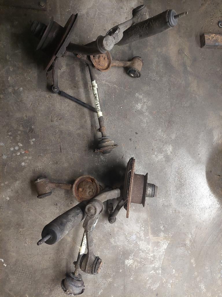 W123 Mercedes ophanging draagarmen veren stuurinrichting, Auto-onderdelen, Ophalen, Gebruikt, Mercedes-Benz