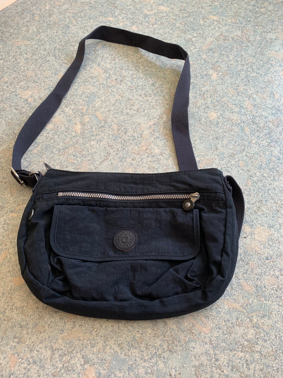 Kipling tas - donkerblauw, Sieraden, Tassen en Uiterlijk, Tassen | Schoudertassen, Ophalen of Verzenden, Gebruikt, Blauw, Kipling