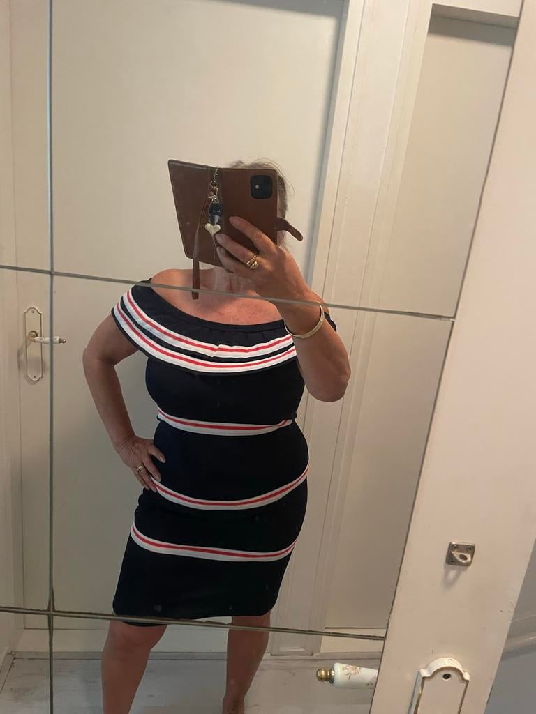 Vera Moda Off-shoulder Jurkje Maat M, Maat 38/40 (M), Blauw, Ophalen of Verzenden, Gedragen