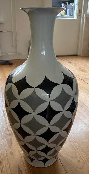 Designer vaas zwart wit, 90 cm hoog, Huis en Inrichting, Woonaccessoires | Vazen, Ophalen, Overige kleuren, Aardewerk of Porselein