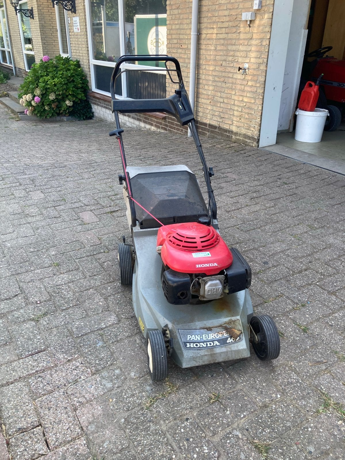 HONDA Pan-European 465 Grasmaaier - 135cc, 4,5 pk, Ophalen, Cirkelmaaier, Gebruikt, 40 t/m 49 cm