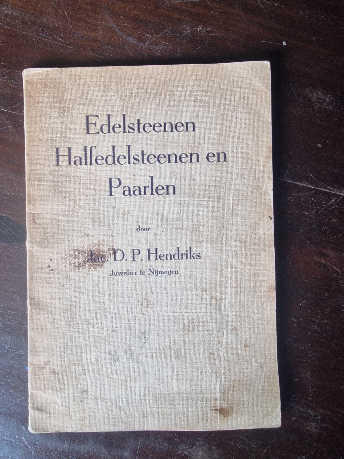 Edelstenen Halfedelstenen en Paarlen - Jac. Hendriks, Ophalen of Verzenden