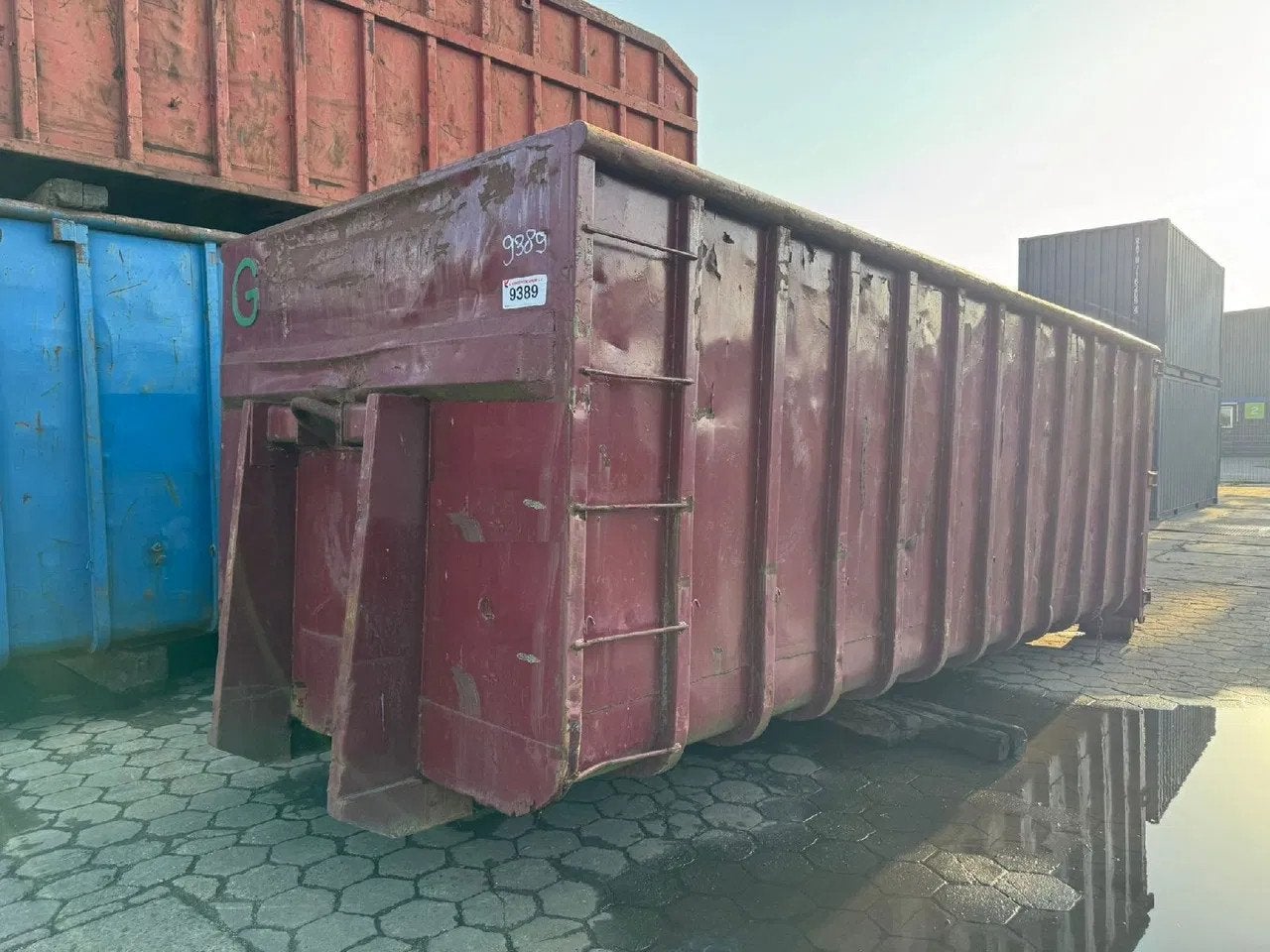 VERNOOY CONTAINER 30M3 9389, Dave Vernooij, Dave@vernooy.nl, Kellensedwarsweg 9
4004JKC  Tiel, NL