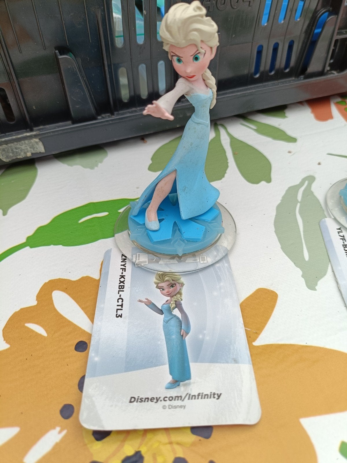 Disney Infinity Frozen Elsa & Anna Figuren met Kaarten, Ophalen of Verzenden, Gebruikt