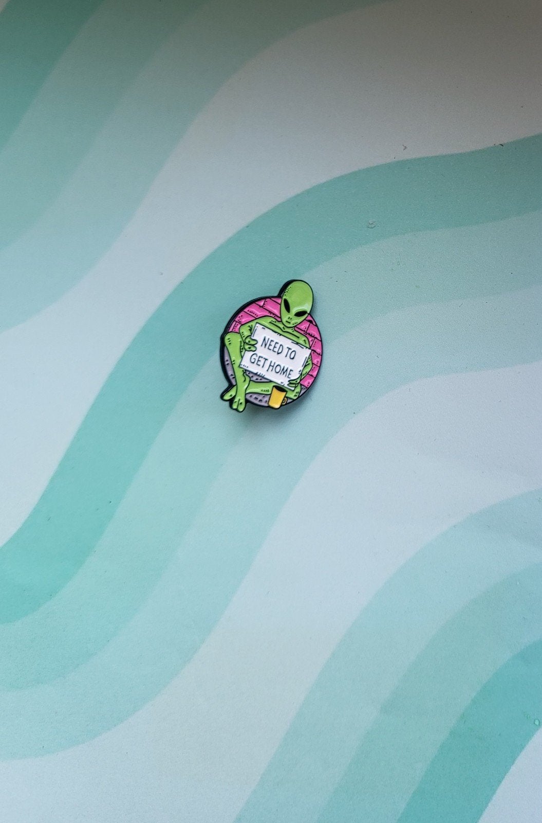 Grappige alien broche 'Need to get home', Overige materialen, 4 tot 7 cm, Zwart, Nieuw