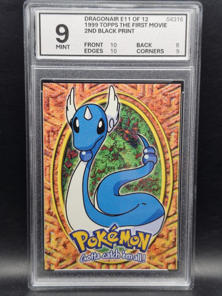 Dragonair 1999 topps the first movie #e11 woetoe grading 9, Verzenden, Zo goed als nieuw, Losse kaart