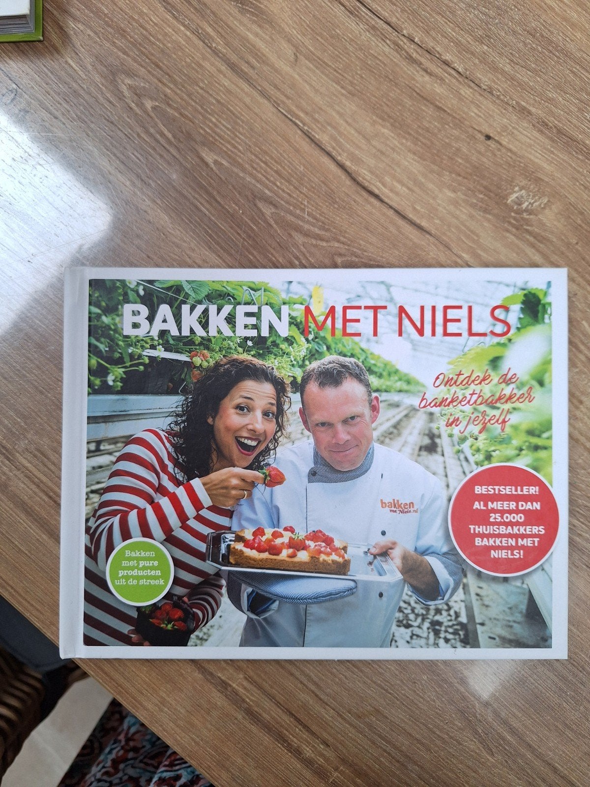 Bakken met Niels - Ontdek de banketbakker in jezelf, Boeken, Hoofdgerechten, Gezond koken, Ophalen of Verzenden, Zo goed als nieuw