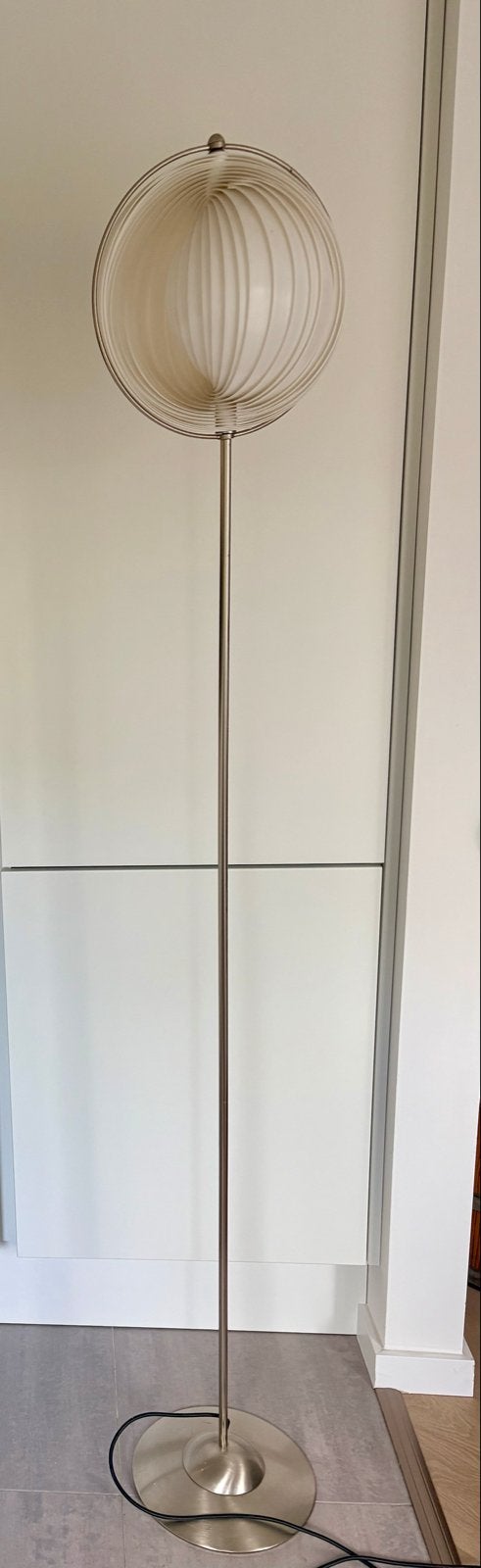 Design vloerlamp met unieke kap - in goede staat!, Ophalen, Kunststof, Gebruikt, E27 (groot)