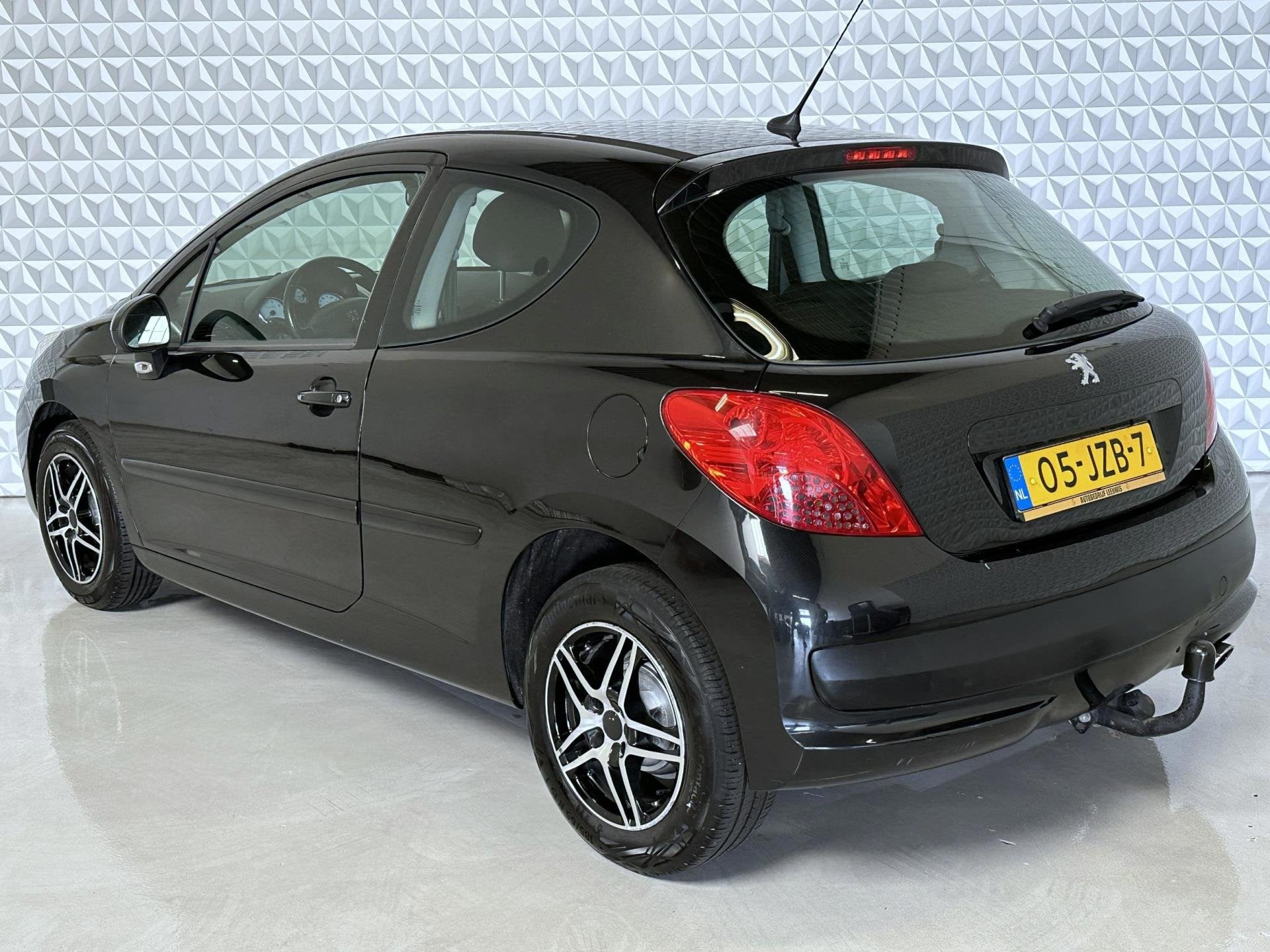 Peugeot 207 1.4 VTi Look Airconditioning + Cruise control, Auto's, Voorwielaandrijving, Stof, Gebruikt, Zwart