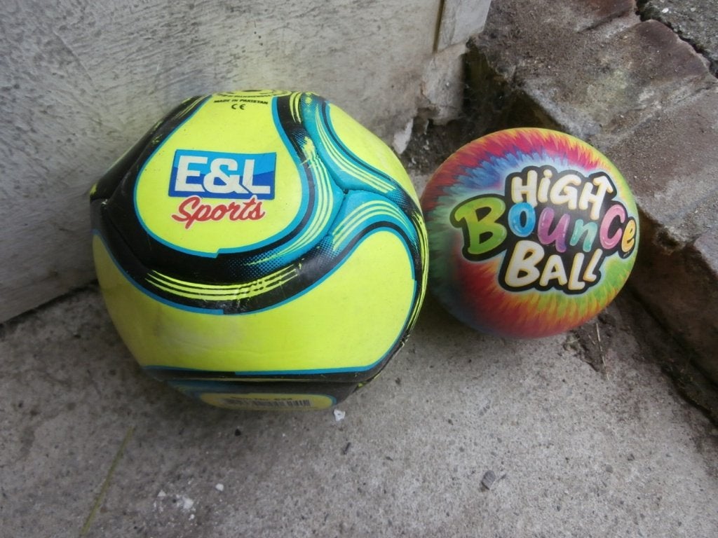 bal mini voetbal E&L Sports High Bounce Ball grot stuiterbal, Kinderen en Baby's, Ophalen of Verzenden, Zo goed als nieuw