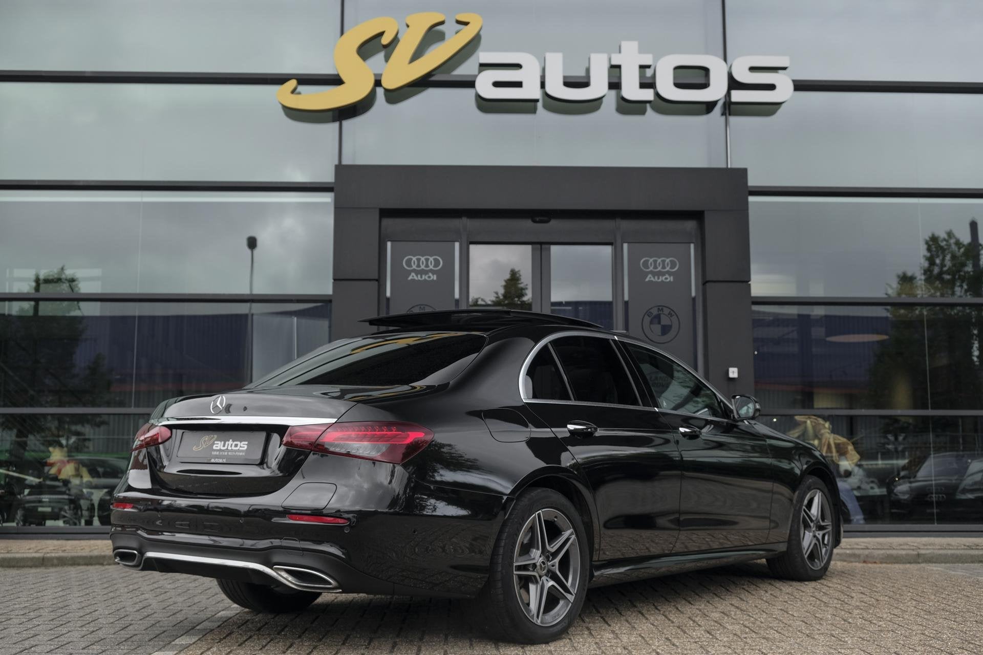 Mercedes-Benz E-klasse E300e AMG 320pk Panoramadak Burmester, Automaat, Automatische klimaatregeling, Gebruikt, 4 cilinders