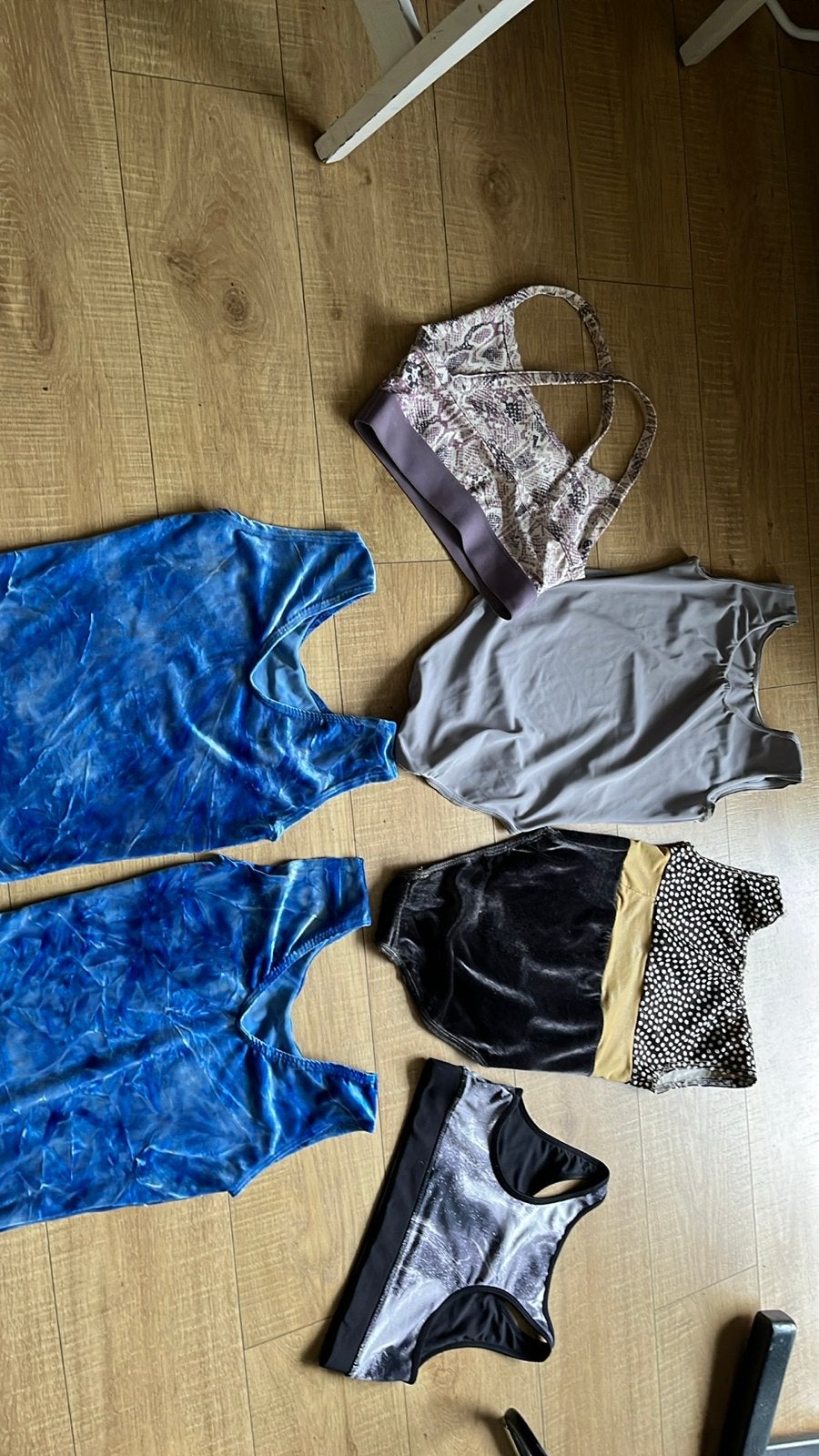 Turnpakjes en sporttop 158 164 170 - Set blauw zwart grijs, Ophalen of Verzenden, Gebruikt, Meisje, Sport- of Zwemkleding