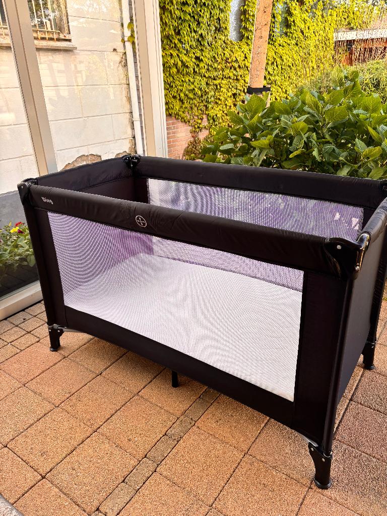 Campingbedje met matras, Kinderen en Baby's, Babywiegjes en Ledikanten, Ophalen, Zo goed als nieuw, Reisbedje