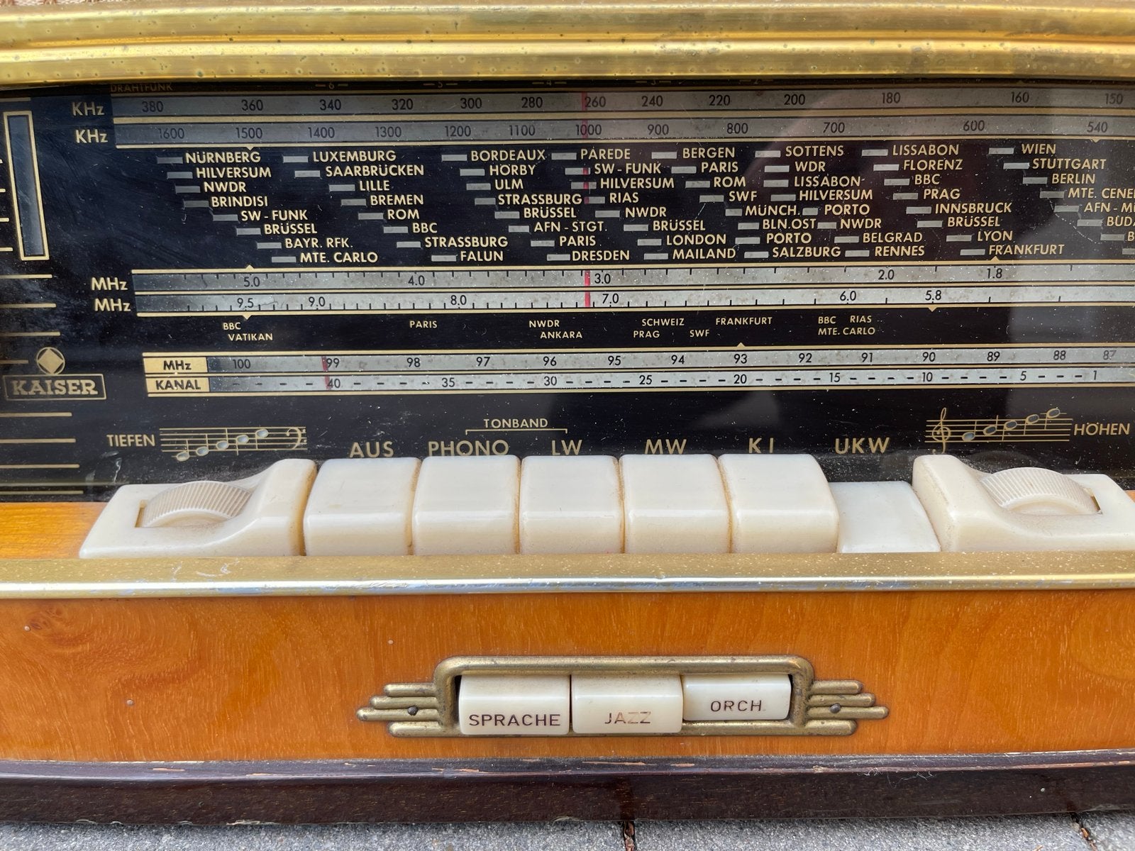 Vintage Kaiser Radio - Werking Onbekend - Decoratie/Onderdel, Ophalen of Verzenden, Niet werkend, Radio