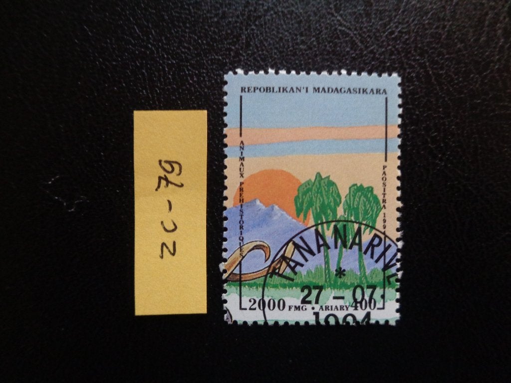 madagascar - prehistorische adbeelding 1994 (zc-79), Ophalen of Verzenden, Tanzania