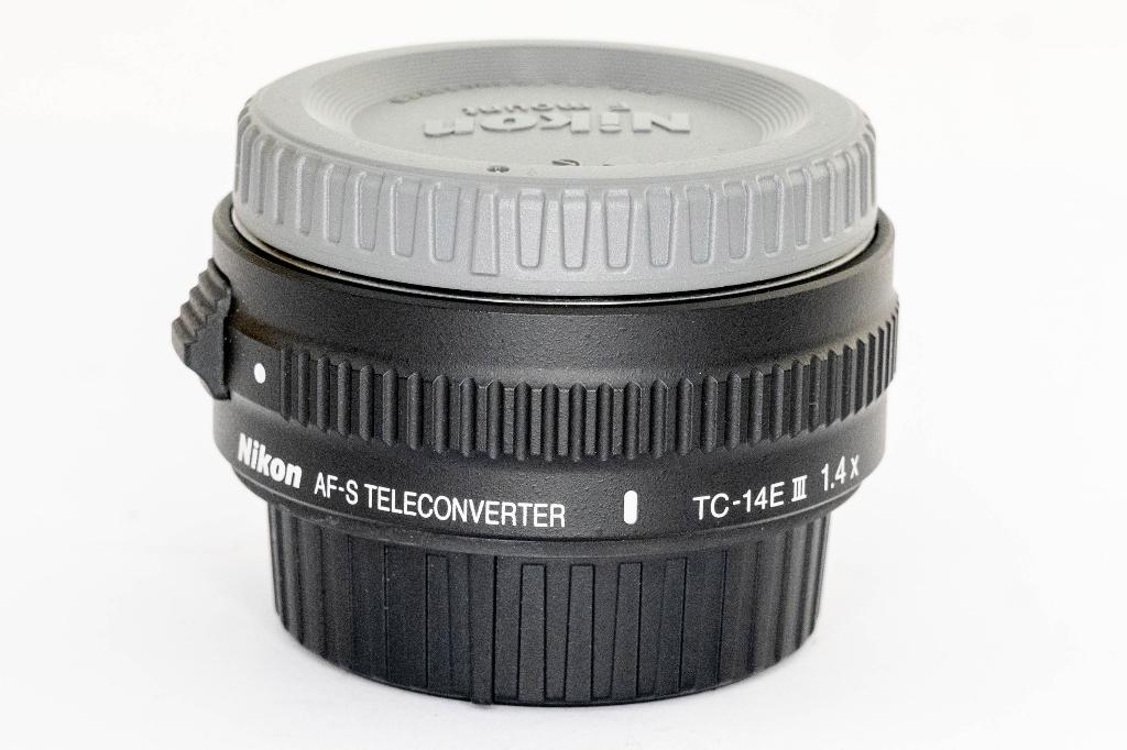 Nikon AF-S Teleconverter TC-14E III, Ophalen of Verzenden, Gebruikt, Toebehoren