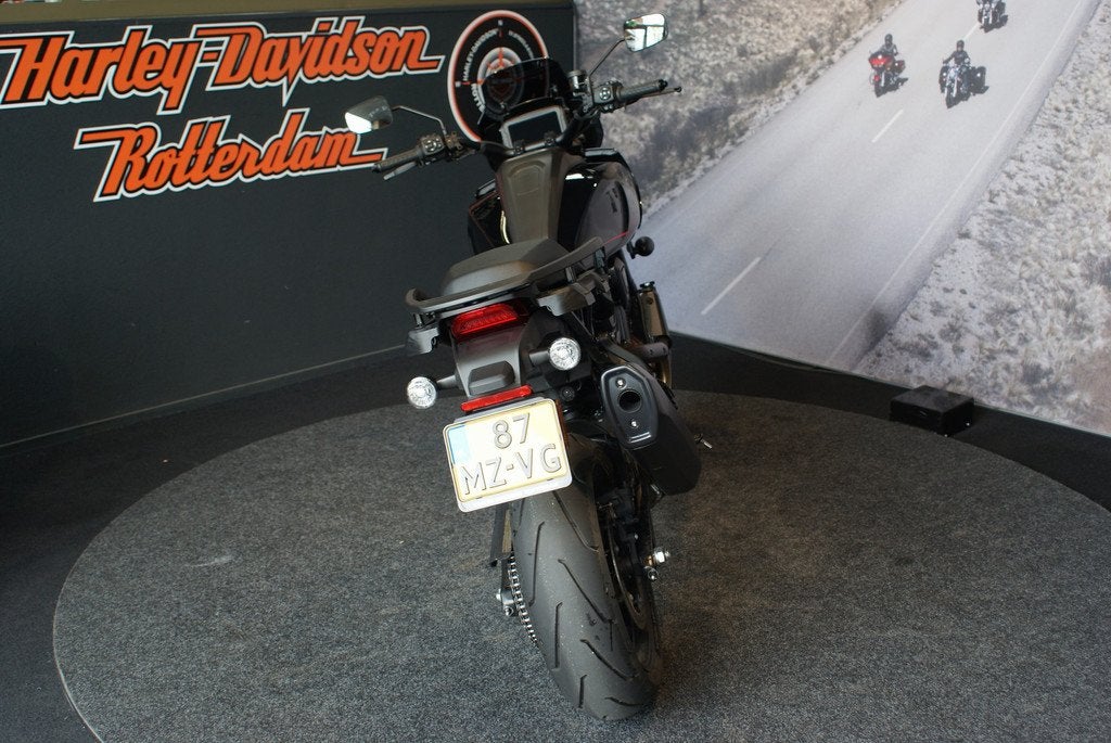 Harley-Davidson PAN AMERICA ST Vivid Black (bj 2026), Motoren, Motoren | Harley-Davidson, Laan van Vredenoord 33
2289 DA  RIJSWIJK, NL