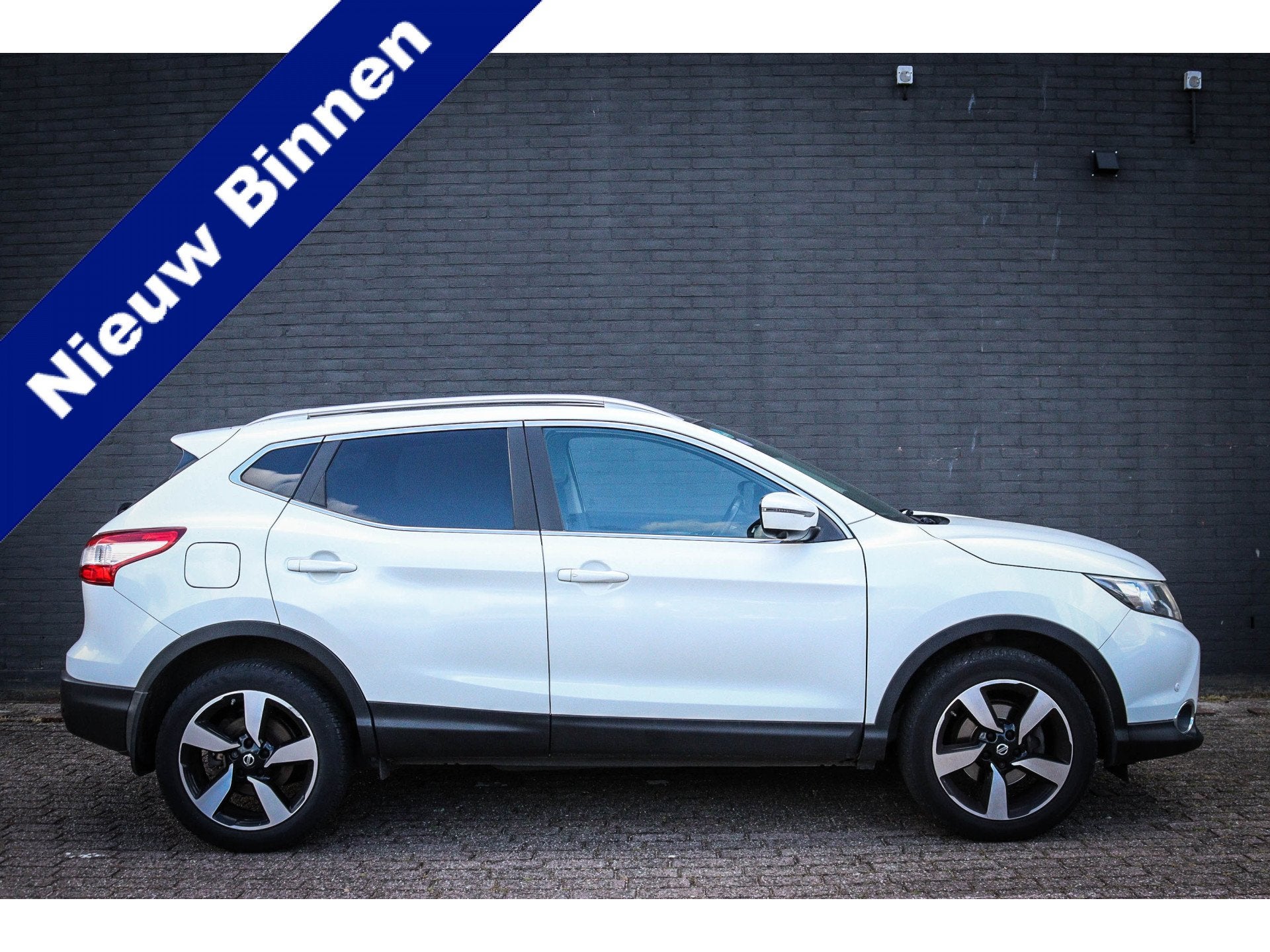 Nissan QASHQAI 1.2 N-Connecta Net binnen-Nu al te bezichtige, Voorwielaandrijving, Stof, Gebruikt, 4 cilinders