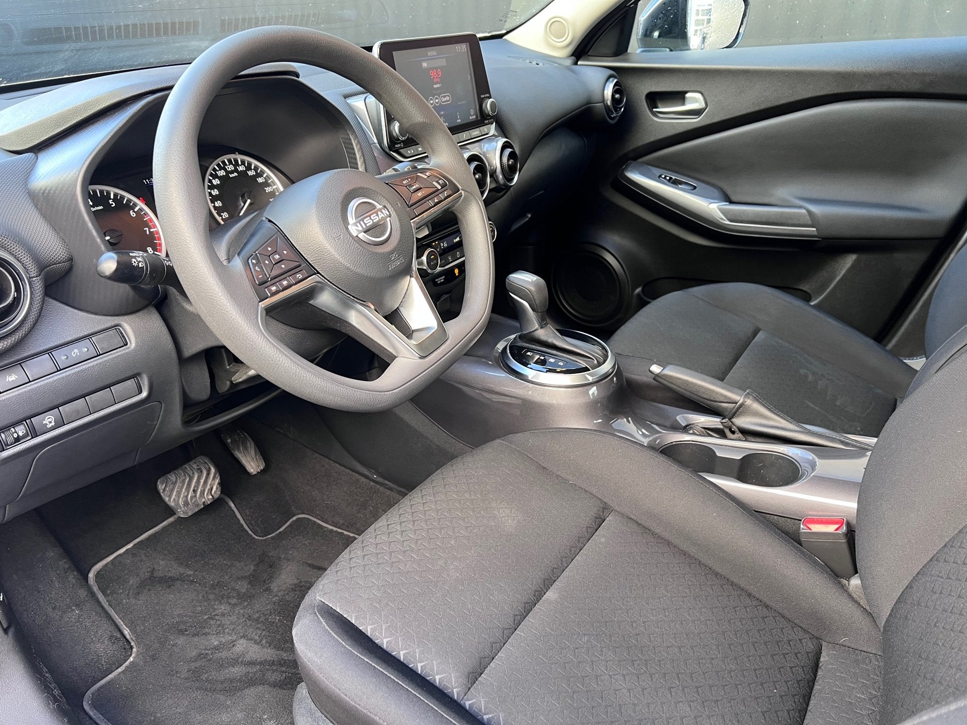 Foto 15 van Nissan Juke 1.0 DIG-T Acenta Automaat Camera