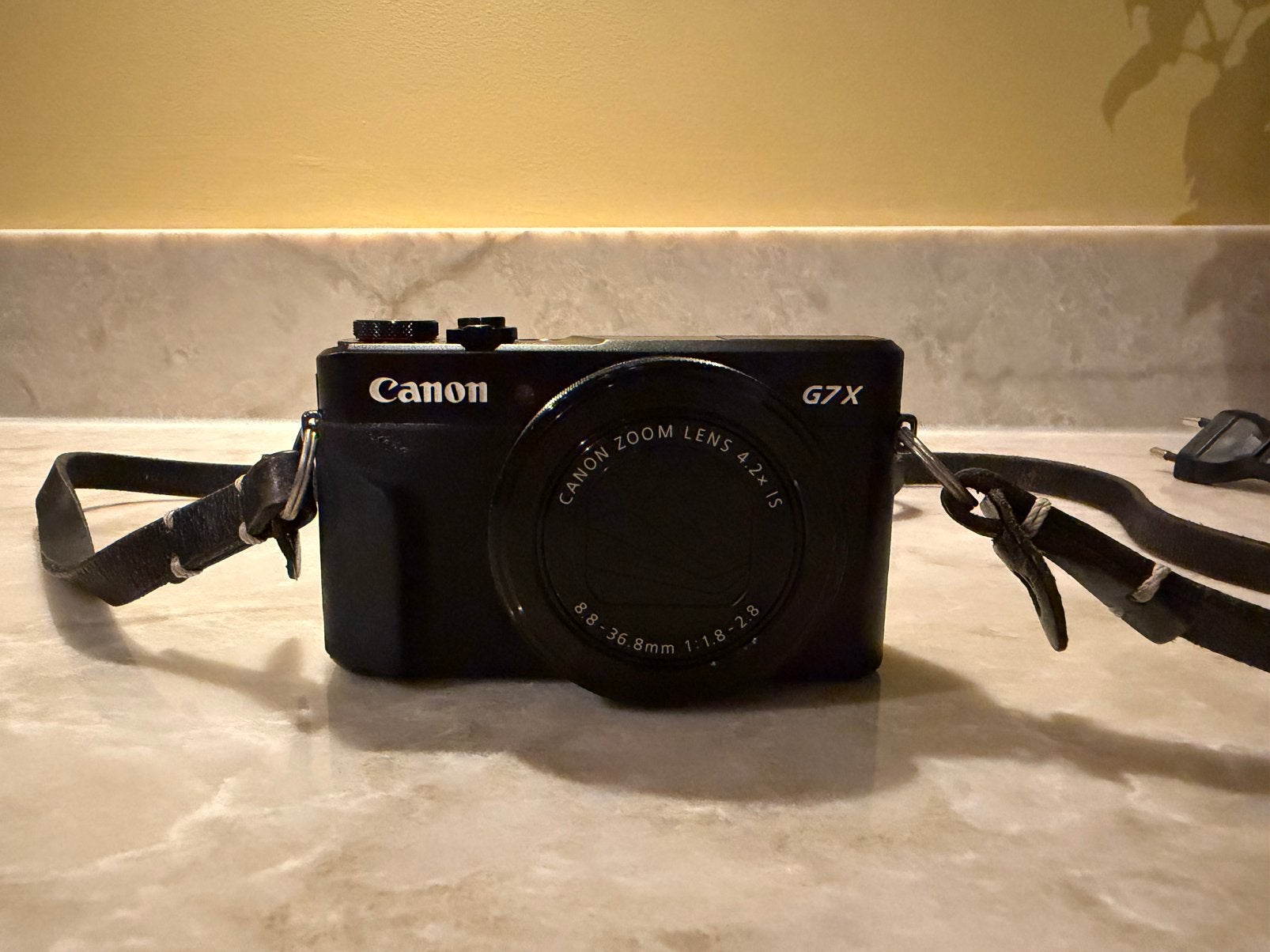 Canon G7X Mark ii - inclusief lader, koord en tasje