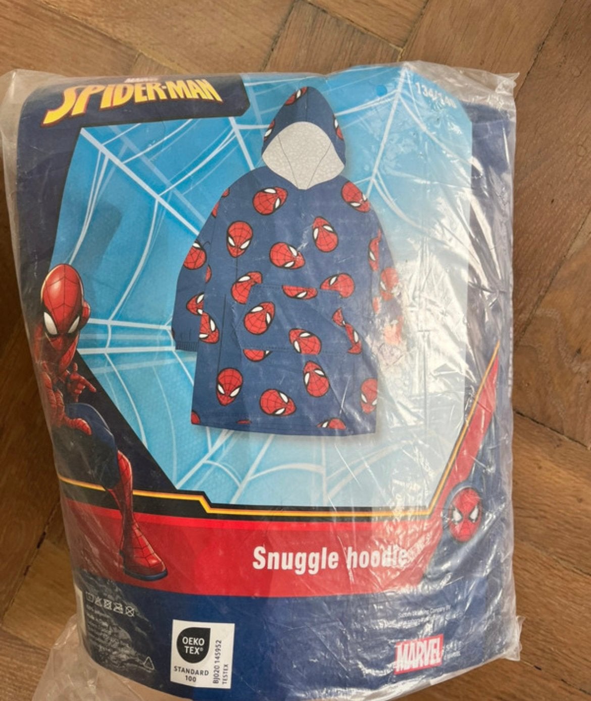 Spider-Man 134 140 128 Marvel snuggle hoodie pyjama fluffy, Ophalen of Verzenden, Nieuw, Jongen of Meisje, Nacht- of Onderkleding