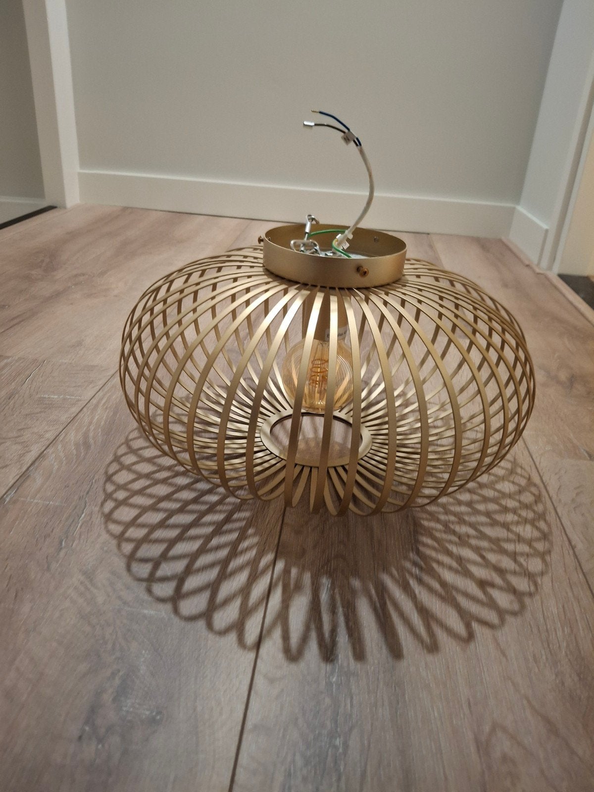 Gouden draadlamp - Plafondlamp - Hanglamp, Huis en Inrichting, Ophalen, Modern, Industrieel, Sfeervol, E27 (groot), Zo goed als nieuw