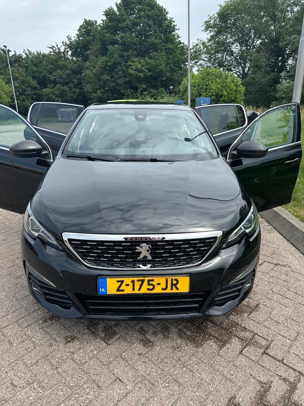 Peugeot 308 GT-Line / S-Line 1.2 PureTech, 1199 cc, 610 kg, 1200 kg, 1125 kg