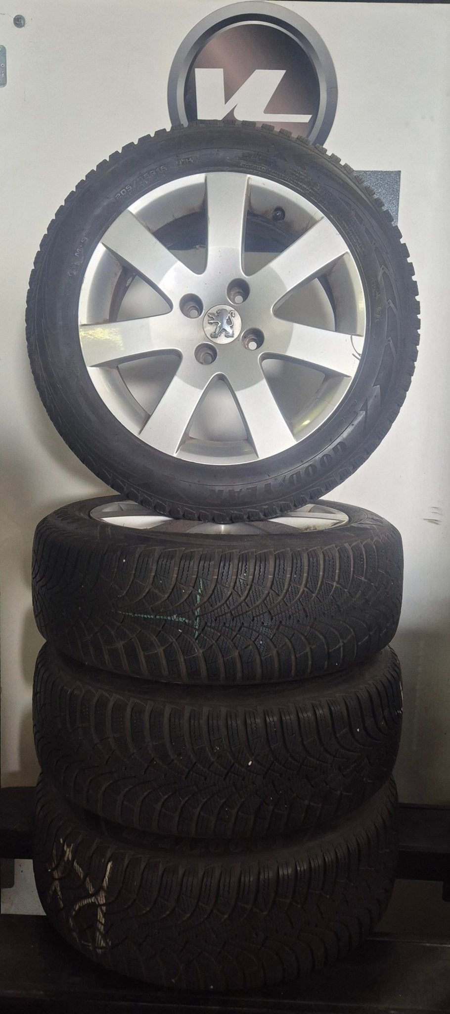 16 inch Lichtmetalen winterset voor een Peugeot (17), Gebruikt, -, Banden en Velgen, -