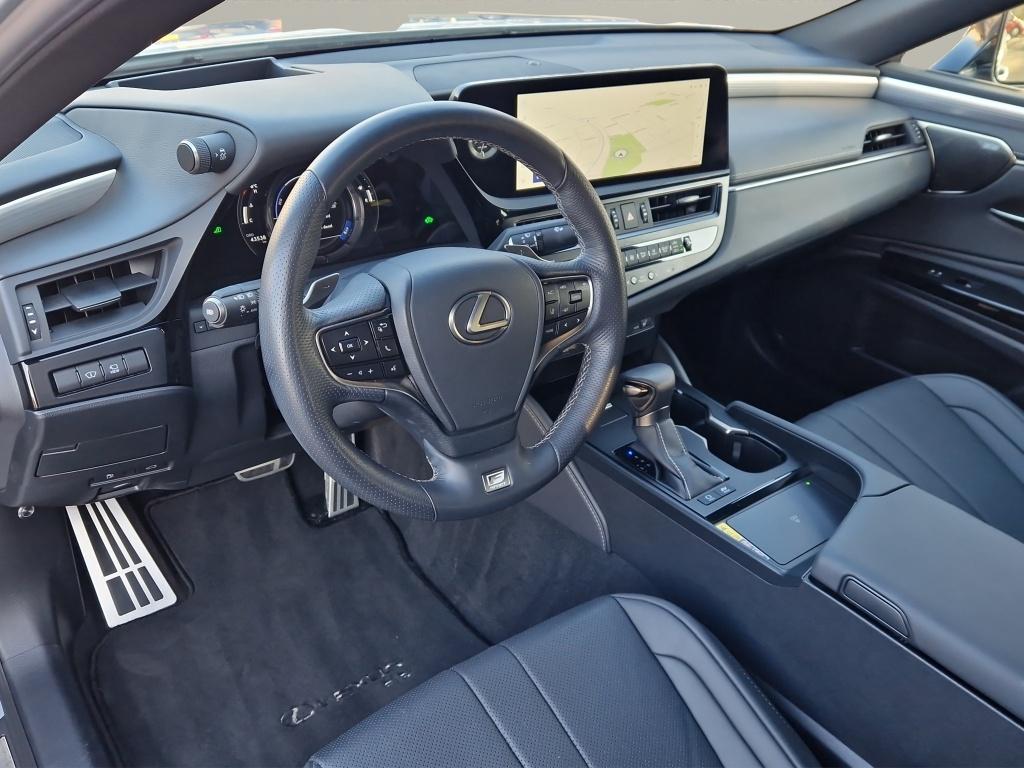 Lexus ES 300h F Sport Line Mark Levinson - NL Auto - Uniek!, 12 maanden, Gebruikt, Euro 6, 4 cilinders