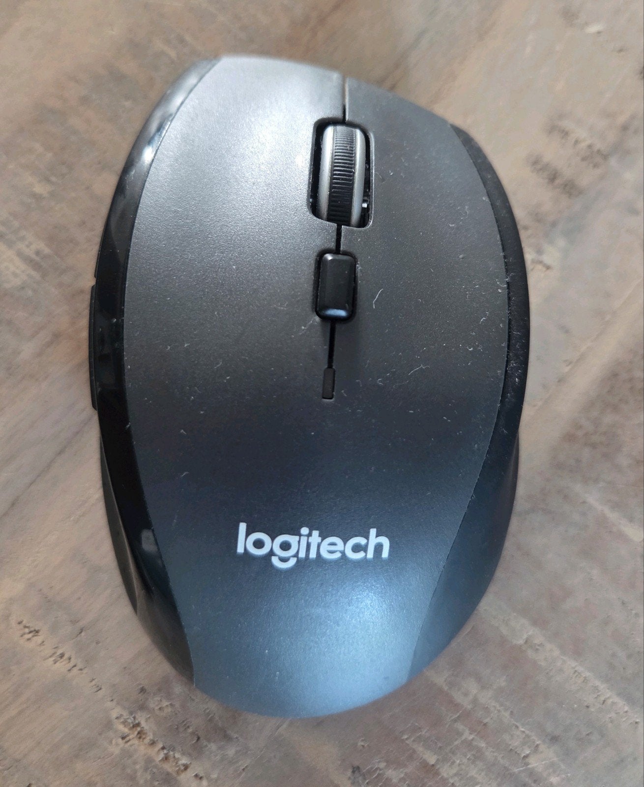 Logitech draadloze muis, Computers en Software, Rechtshandig, Muis, Ergonomisch, Logitech.