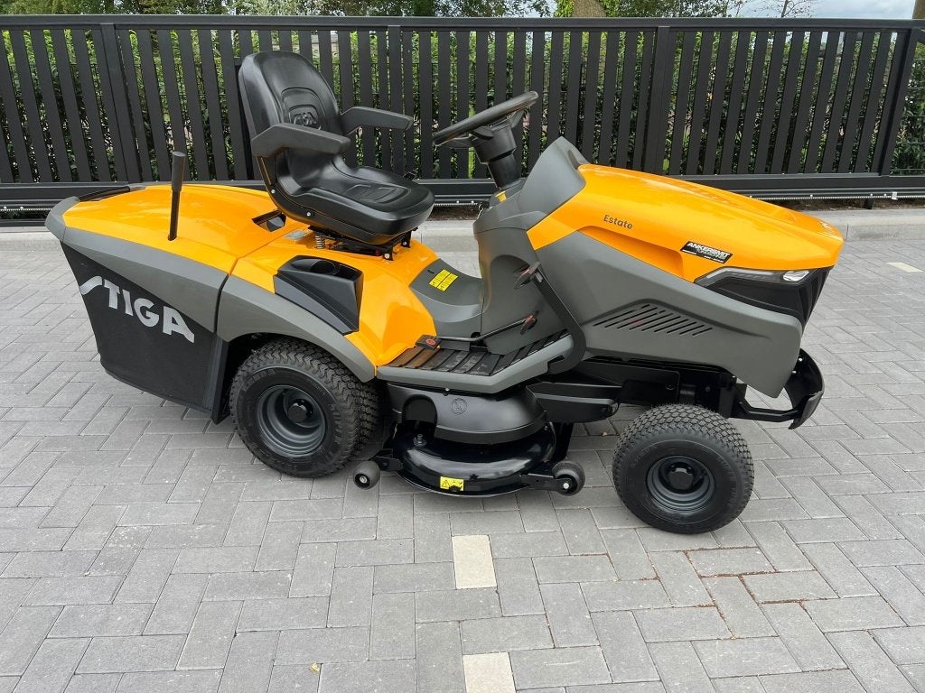 Stiga Estate 9102 W zitmaaier, Ophalen, Stiga, Zo goed als nieuw, Opvangbak