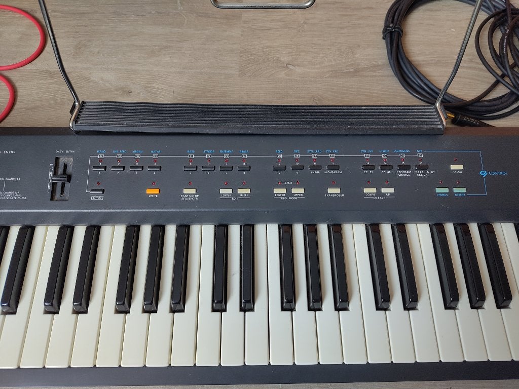 Roland A-30 MIDI Controller Keyboard - Goede Staat, Muziek en Instrumenten, Midi-apparatuur, Gebruikt, Ophalen