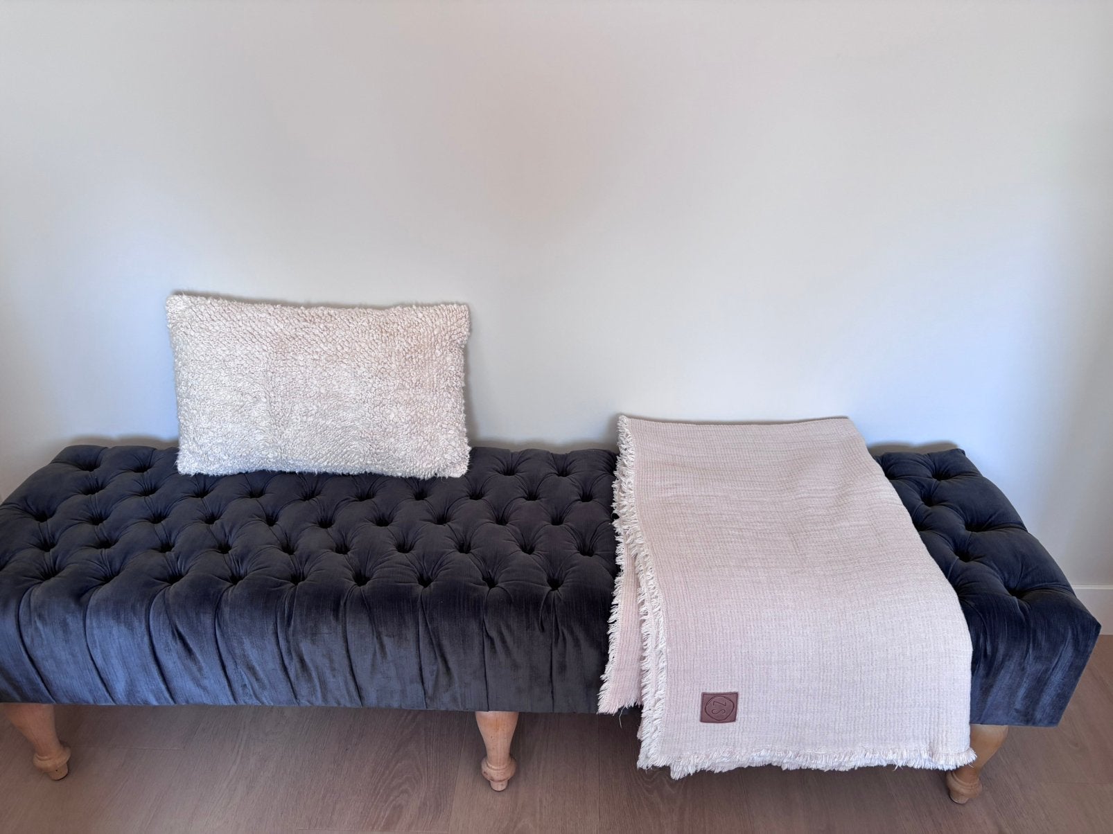 Mooie hocker fluweel antraciet, Ophalen, 125 cm of meer, Zo goed als nieuw, Stof