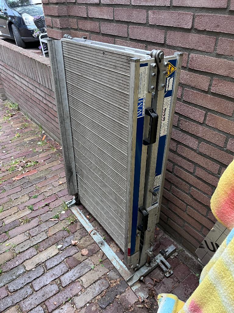 Ramp / Oprijplaat / Laadklep uitklapbaar WM 60x200, Ophalen, Gebruikt