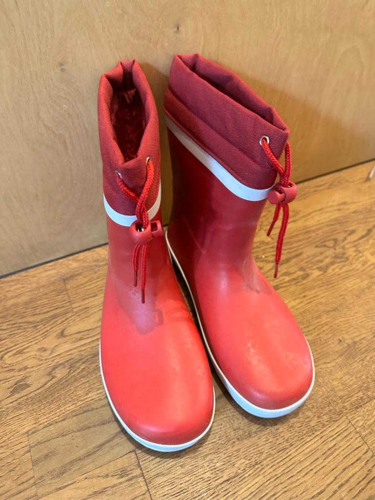 Rode regenlaarzen XQ Footwear maat 35/36, Kinderen en Baby's, Kinderkleding | Schoenen en Sokken, Ophalen of Verzenden, Zo goed als nieuw
