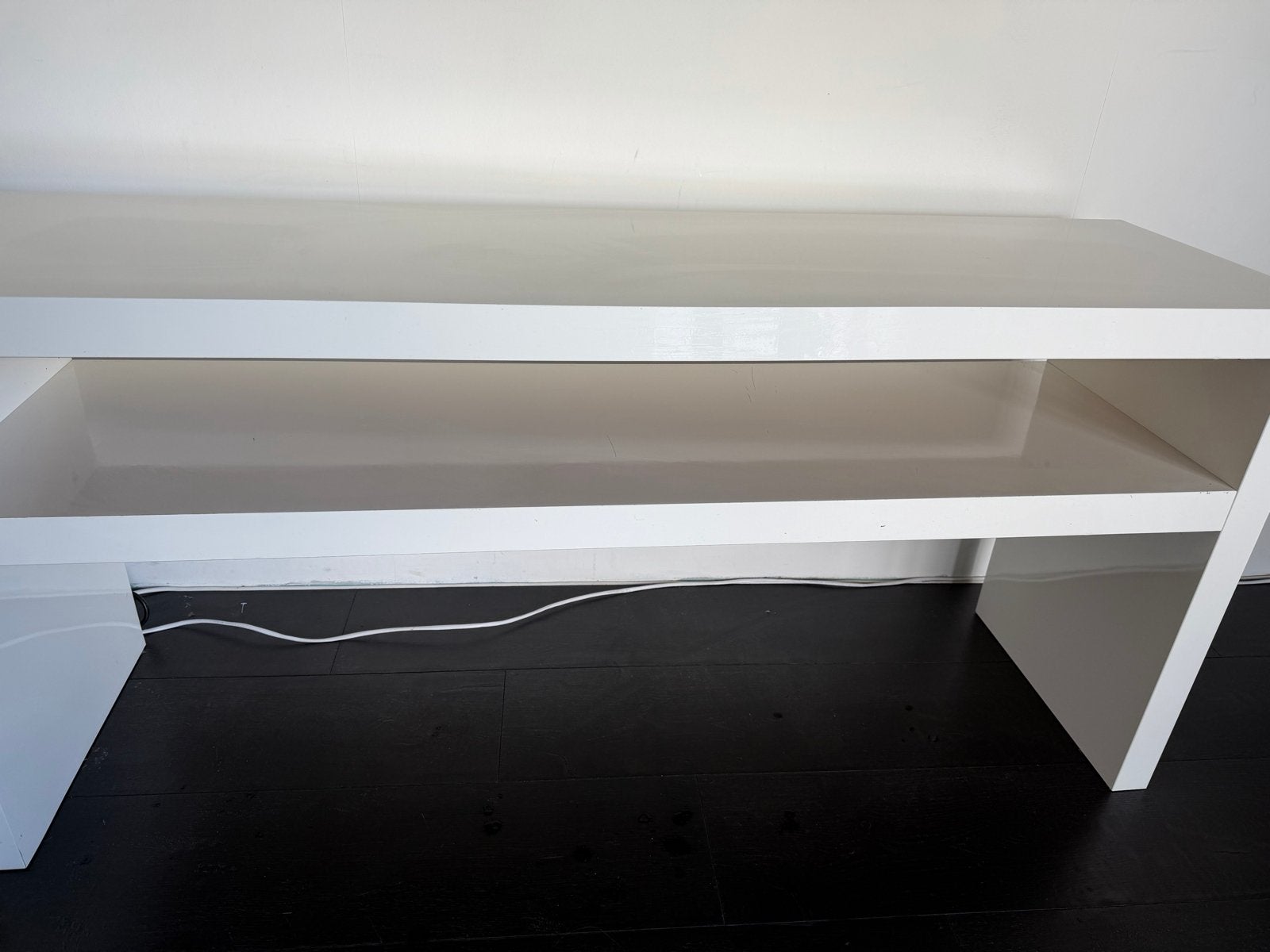 Wit hoogglans tv meubel met extra plank, Overige materialen, Gebruikt, 100 tot 150 cm, Ophalen of Verzenden