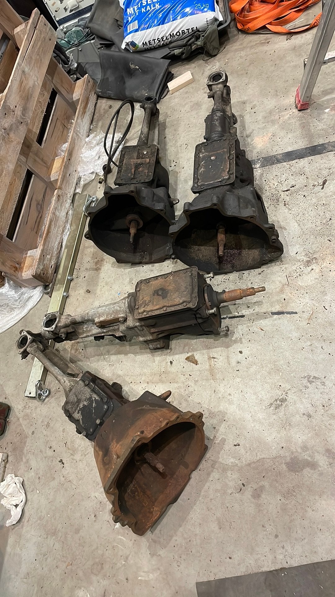 Ford versnellingsbakken 4 en 6 cilinder, Auto-onderdelen, Ophalen, Ford