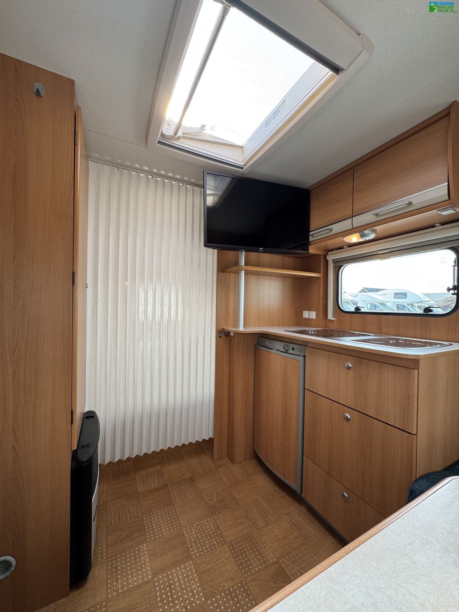 Foto 27 van Caravelair Ambiance Style 475 | Nette staat | Vast bed | 4p!