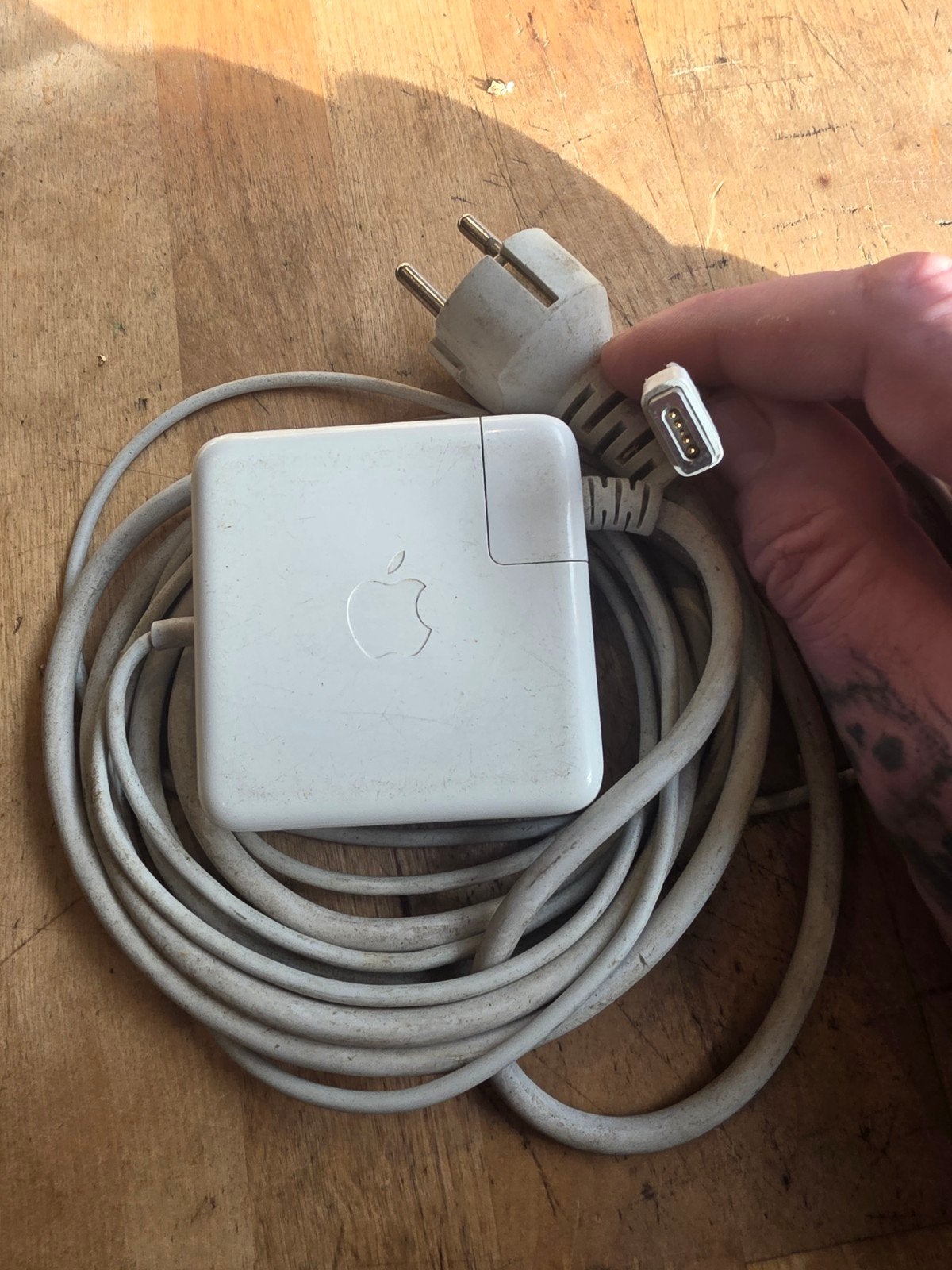 Oude Apple MagSafe oplader, werkt nog prima, Computers en Software, Ophalen of Verzenden, Gebruikt, Apple