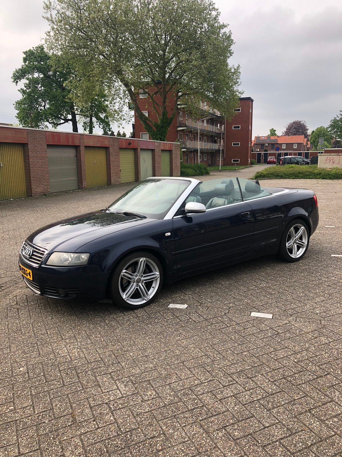 Audi A4 1.8 T Cabriolet uit 2004, in goede staat, nieuwe apk, Auto's, Particulier, Te koop