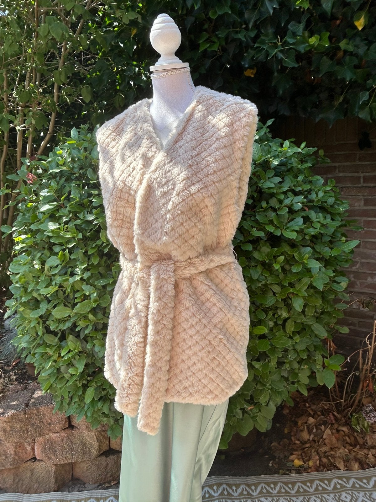 Bodywarmer, Kleding | Dames, Ophalen of Verzenden, Nieuw, Maat 42/44 (L), Beige