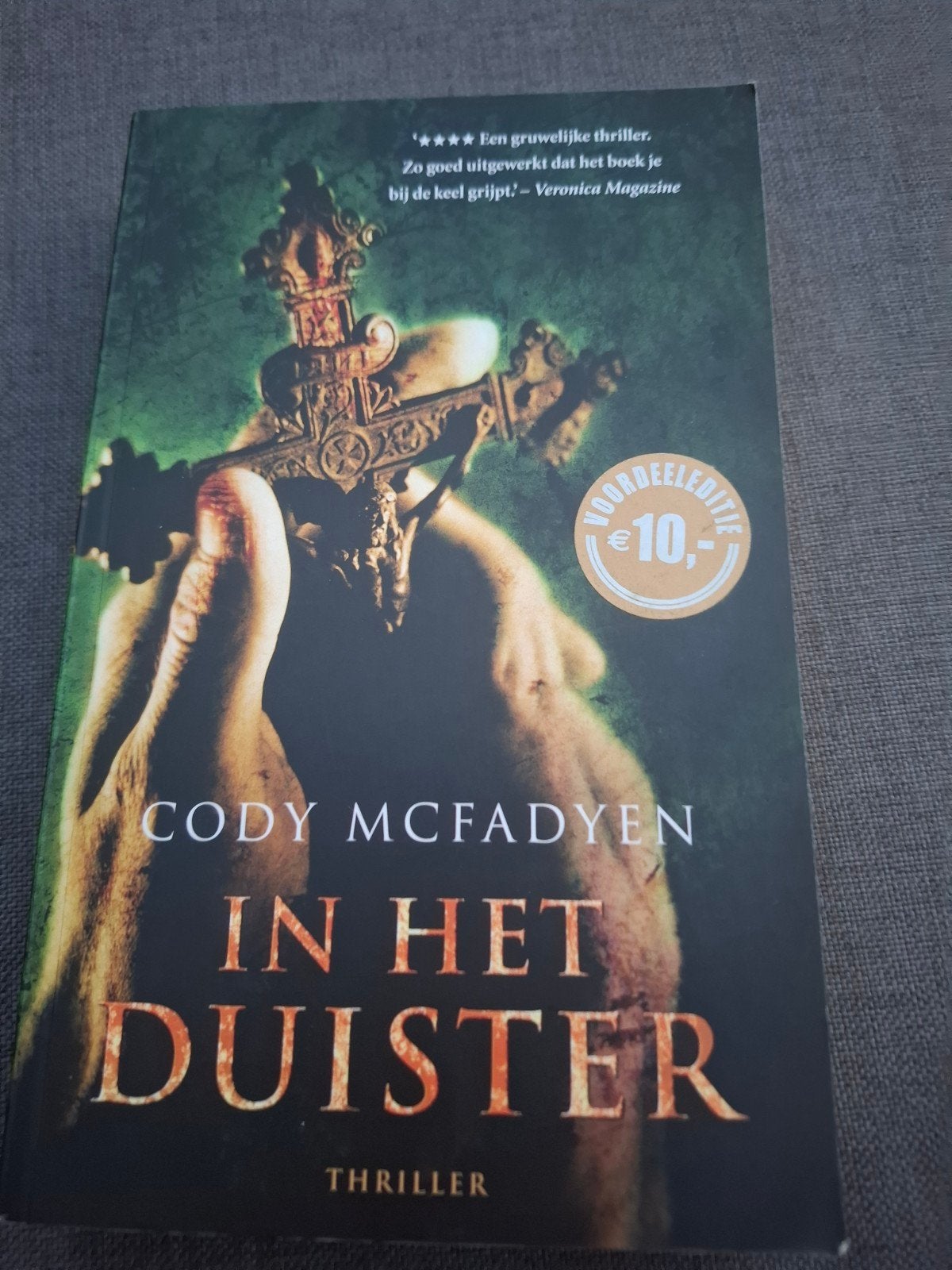Cody Mcfadyen - In het duister, Boeken, Ophalen of Verzenden, Zo goed als nieuw, Cody Mcfadyen