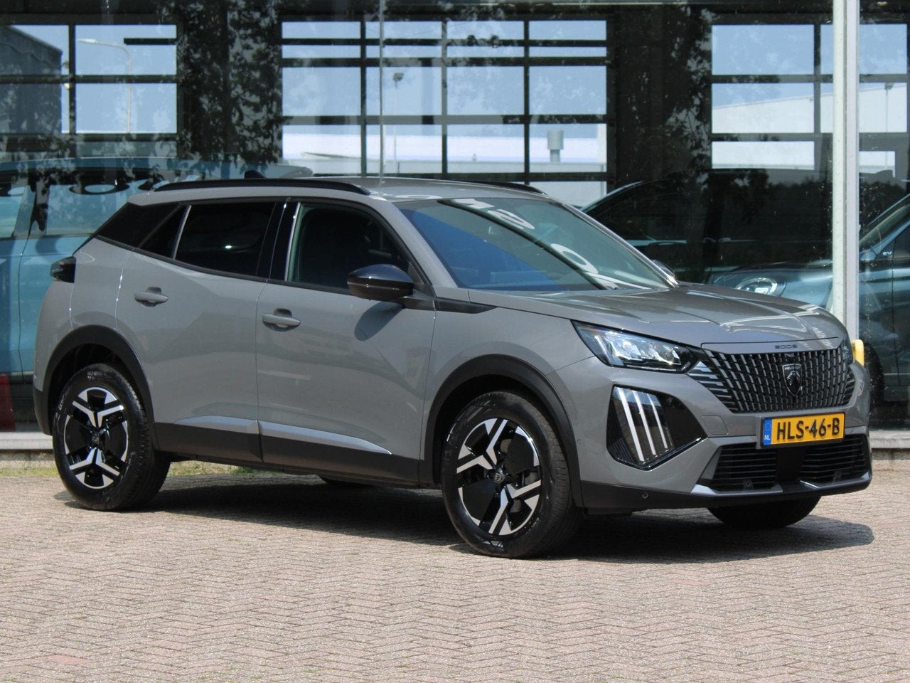 Peugeot 2008 1.2 Hybrid 145 Allure Automaat | Camera/Navi/Ad, Auto's, Peugeot, Automaat, Gebruikt, 1199 cc, Bedrijf