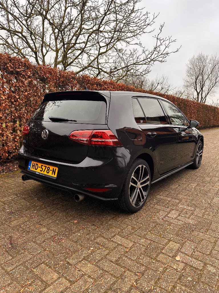 Volkswagen Golf 1.4 TSI Phev 150KW GTE 5D 2015 Zwart, Auto's, Zwart, 4 cilinders, Zwart, 1499 kg