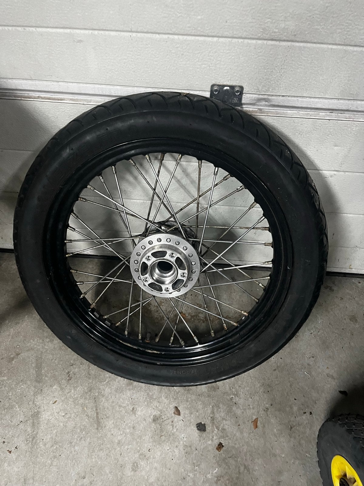 Harley Davidson 19inch voorwiel met band dyna sportster fxr, Ophalen of Verzenden, Gebruikt