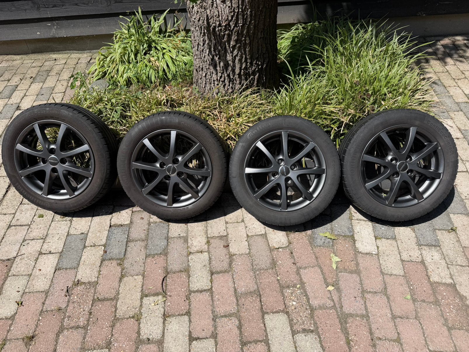 Onbeschadigde borbet Toyota aygo velgen met  zomerbanden, Auto-onderdelen, Ophalen, 15 inch, Banden en Velgen, Zomerbanden