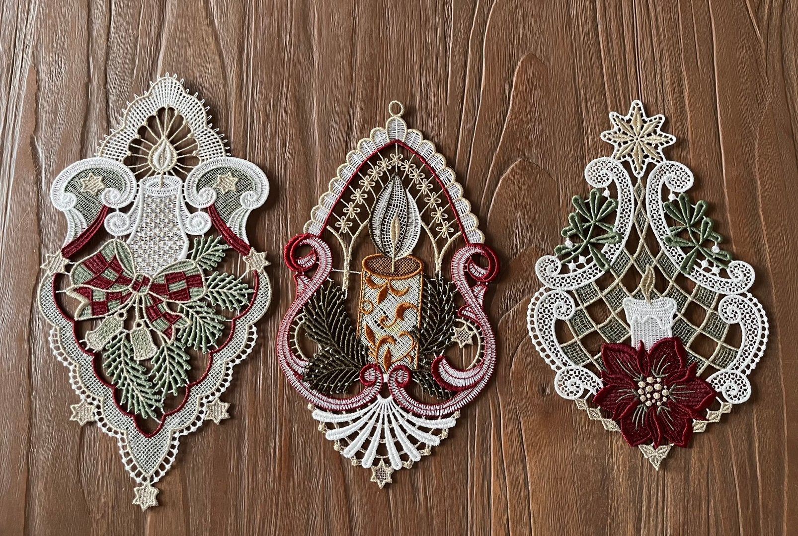 Raamdecoratie van Plauener kant, Antiek en Kunst, Ophalen of Verzenden
